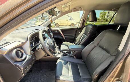 Toyota RAV4, 2013 год, 2 200 000 рублей, 2 фотография