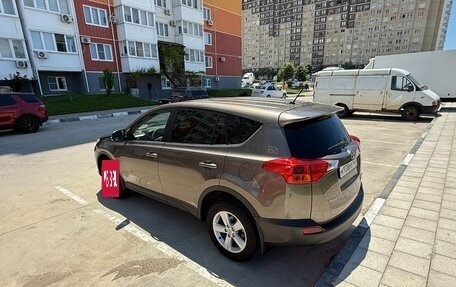 Toyota RAV4, 2013 год, 2 200 000 рублей, 7 фотография