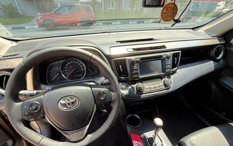Toyota RAV4, 2013 год, 2 200 000 рублей, 21 фотография