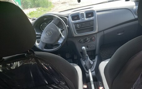 Renault Logan II, 2016 год, 730 000 рублей, 7 фотография