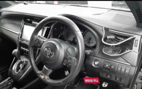 Toyota Harrier, 2017 год, 3 800 000 рублей, 7 фотография