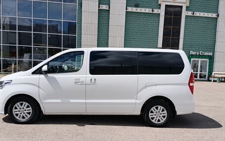 Hyundai H-1 II рестайлинг, 2019 год, 2 880 000 рублей, 4 фотография