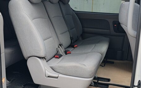 Hyundai H-1 II рестайлинг, 2019 год, 2 880 000 рублей, 9 фотография