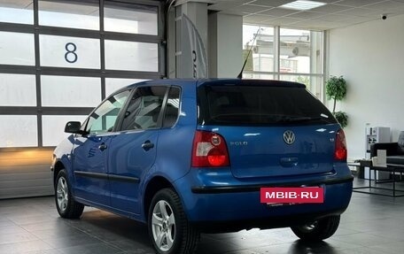 Volkswagen Polo IV рестайлинг, 2004 год, 299 000 рублей, 8 фотография