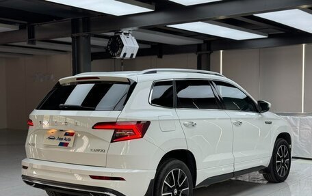 Skoda Karoq I, 2022 год, 1 780 000 рублей, 4 фотография