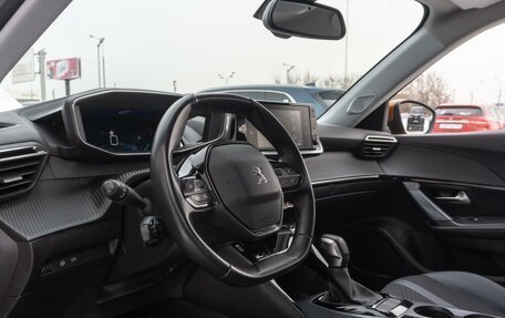 Peugeot 2008 II, 2020 год, 1 899 000 рублей, 20 фотография