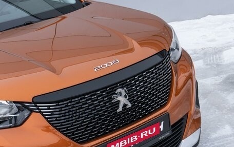 Peugeot 2008 II, 2020 год, 1 899 000 рублей, 10 фотография