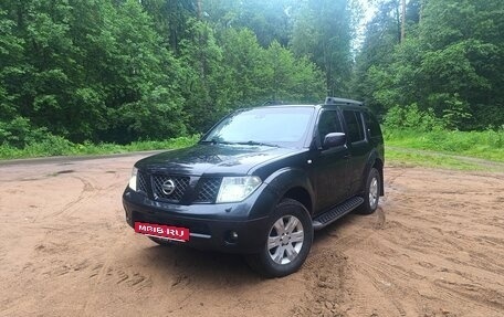 Nissan Pathfinder, 2005 год, 670 000 рублей, 2 фотография