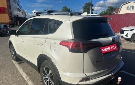 Toyota RAV4, 2017 год, 2 100 000 рублей, 5 фотография