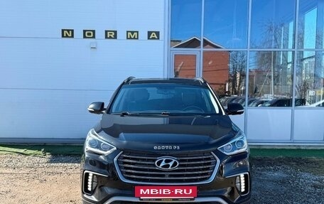 Hyundai Santa Fe III рестайлинг, 2018 год, 2 450 000 рублей, 2 фотография