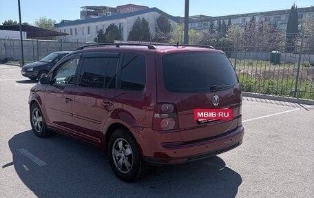 Volkswagen Touran III, 2008 год, 650 000 рублей, 3 фотография