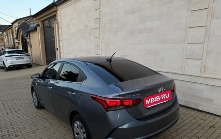 Hyundai Solaris II рестайлинг, 2020 год, 1 500 000 рублей, 6 фотография