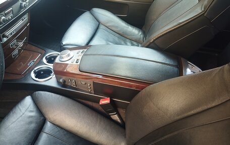 BMW 7 серия, 2006 год, 1 050 000 рублей, 28 фотография