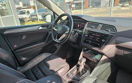 Volkswagen Tiguan II, 2021 год, 3 350 000 рублей, 23 фотография
