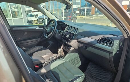 Volkswagen Tiguan II, 2021 год, 3 350 000 рублей, 21 фотография