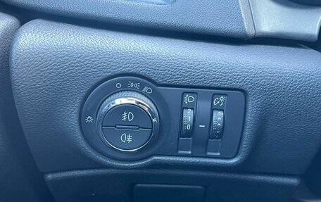 Opel Astra J, 2012 год, 640 000 рублей, 11 фотография