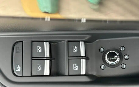 Audi A4, 2023 год, 2 400 004 рублей, 15 фотография