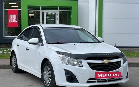 Chevrolet Cruze II, 2012 год, 530 000 рублей, 3 фотография