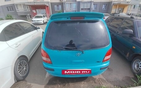 Toyota Corolla Spacio II, 1998 год, 400 000 рублей, 3 фотография