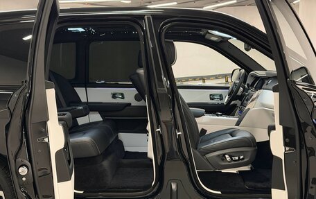 Rolls-Royce Cullinan, 2020 год, 25 500 000 рублей, 15 фотография