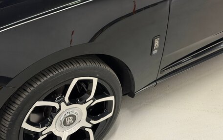 Rolls-Royce Cullinan, 2020 год, 25 500 000 рублей, 19 фотография