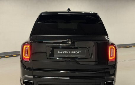 Rolls-Royce Cullinan, 2020 год, 25 500 000 рублей, 21 фотография