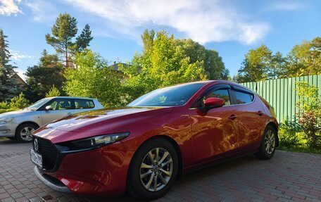 Mazda 3, 2019 год, 2 250 000 рублей, 11 фотография