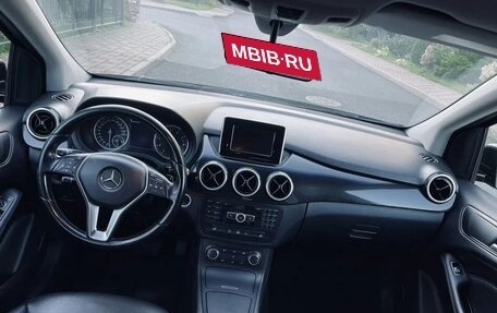 Mercedes-Benz B-Класс, 2013 год, 900 000 рублей, 4 фотография