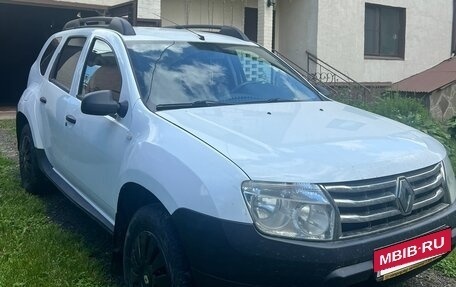 Renault Duster I рестайлинг, 2014 год, 888 000 рублей, 3 фотография