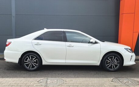 Toyota Camry, 2017 год, 2 399 000 рублей, 3 фотография