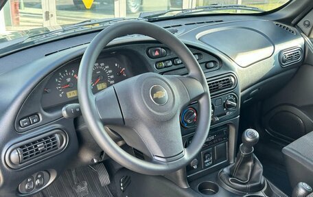 Chevrolet Niva I рестайлинг, 2017 год, 850 000 рублей, 11 фотография
