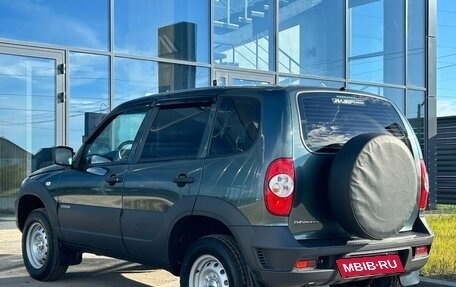 Chevrolet Niva I рестайлинг, 2017 год, 850 000 рублей, 4 фотография