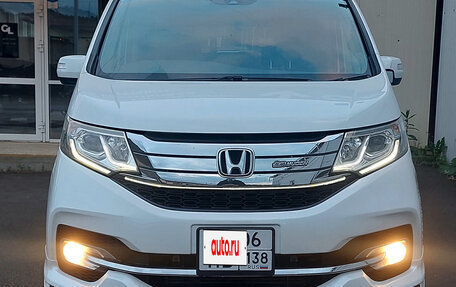 Honda Stepwgn IV, 2015 год, 1 680 000 рублей, 1 фотография