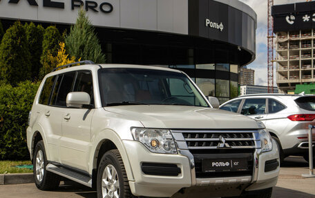 Mitsubishi Pajero IV, 2014 год, 2 748 000 рублей, 3 фотография