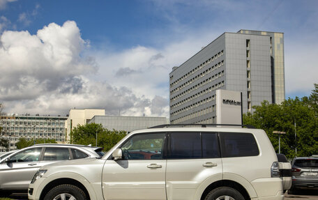 Mitsubishi Pajero IV, 2014 год, 2 748 000 рублей, 7 фотография