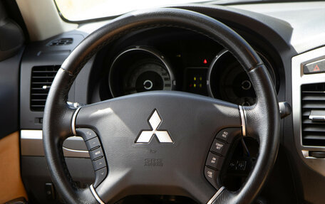 Mitsubishi Pajero IV, 2014 год, 2 748 000 рублей, 13 фотография