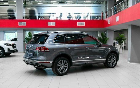 Volkswagen Touareg III, 2017 год, 2 650 000 рублей, 2 фотография