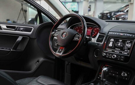 Volkswagen Touareg III, 2017 год, 2 650 000 рублей, 12 фотография
