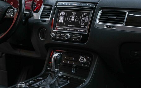 Volkswagen Touareg III, 2017 год, 2 650 000 рублей, 13 фотография