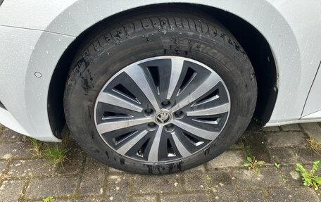 Skoda Superb III рестайлинг, 2023 год, 2 375 000 рублей, 13 фотография