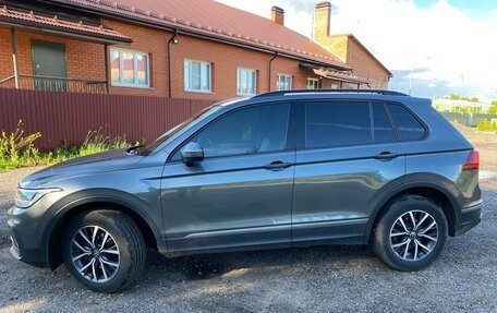 Volkswagen Tiguan II, 2022 год, 3 050 000 рублей, 7 фотография