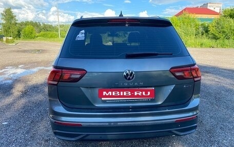 Volkswagen Tiguan II, 2022 год, 3 050 000 рублей, 5 фотография