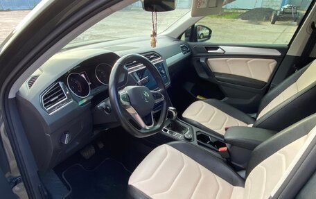 Volkswagen Tiguan II, 2022 год, 3 050 000 рублей, 11 фотография