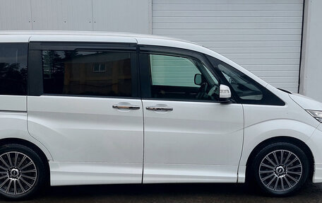 Honda Stepwgn IV, 2015 год, 1 680 000 рублей, 4 фотография