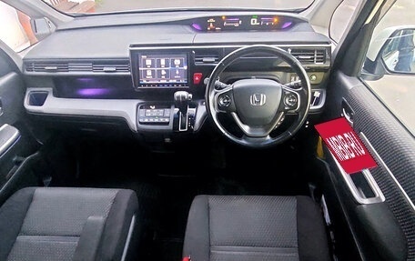 Honda Stepwgn IV, 2015 год, 1 680 000 рублей, 7 фотография