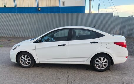 Hyundai Solaris II рестайлинг, 2014 год, 800 000 рублей, 8 фотография