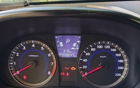 Hyundai Solaris II рестайлинг, 2014 год, 825 000 рублей, 9 фотография