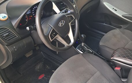 Hyundai Solaris II рестайлинг, 2014 год, 825 000 рублей, 7 фотография