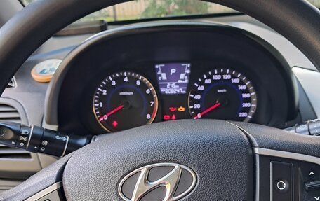 Hyundai Solaris II рестайлинг, 2014 год, 825 000 рублей, 8 фотография