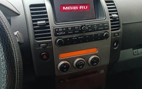 Nissan Pathfinder, 2007 год, 865 000 рублей, 10 фотография